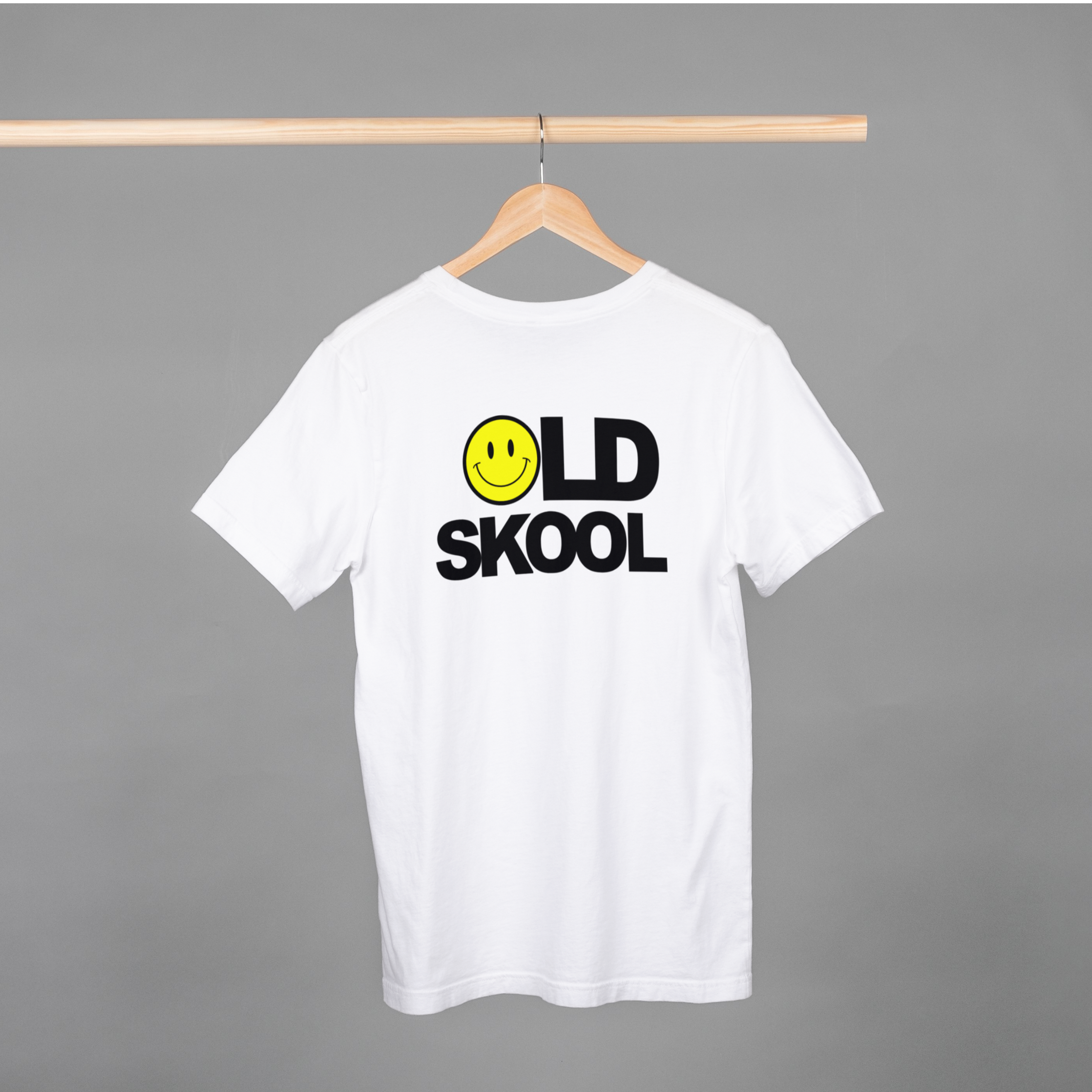 OLD SKOOL Raver T-Shirt – Smiley Face Festival Tee